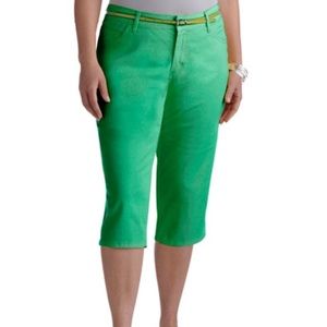 Green Faded Glory Capris pockets Plus Size 18w